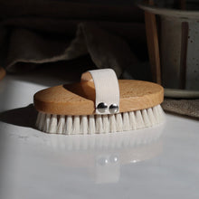Load image into Gallery viewer, Beech Wood Body Brush